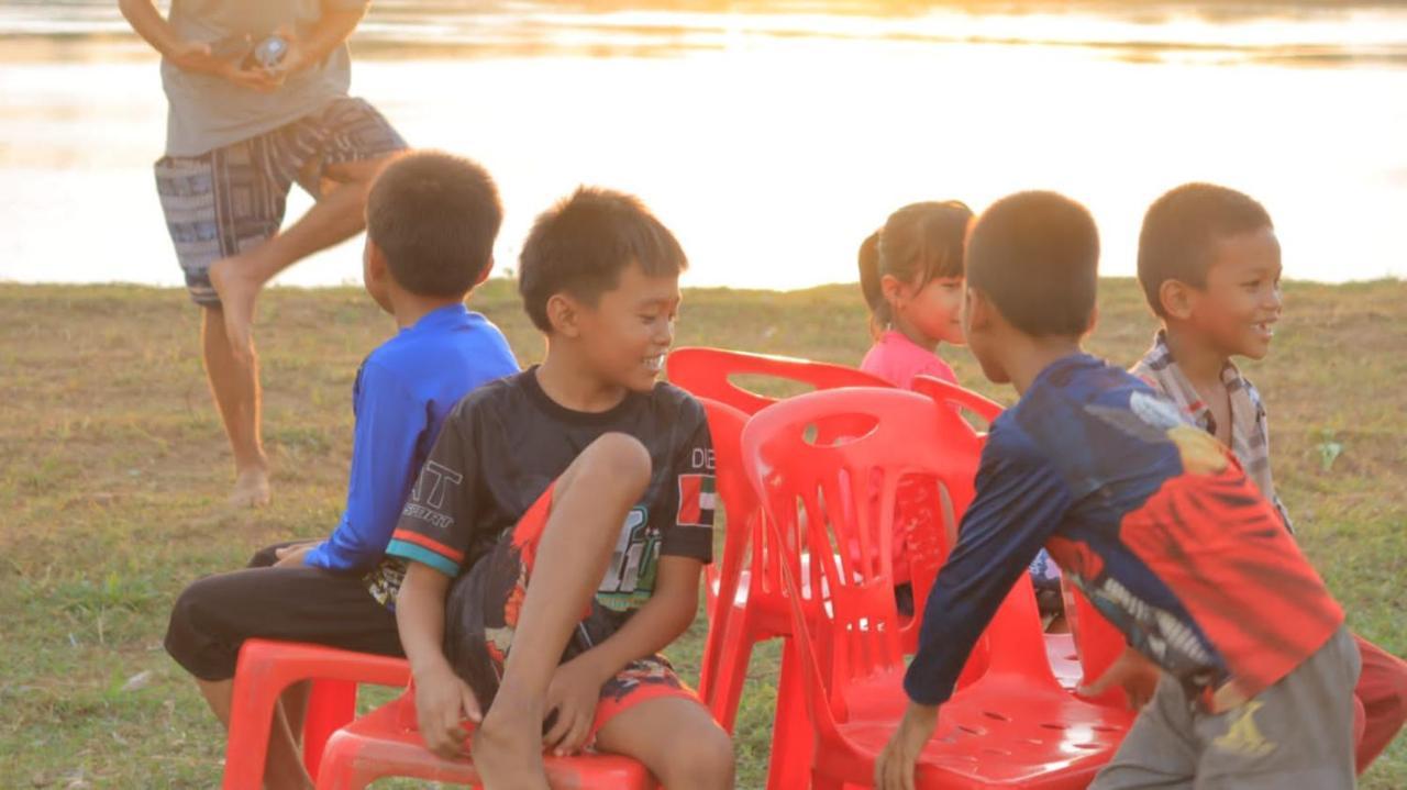 Vera Sunset Homestay Local Experience With Lao Family Muang Không Buitenkant foto
