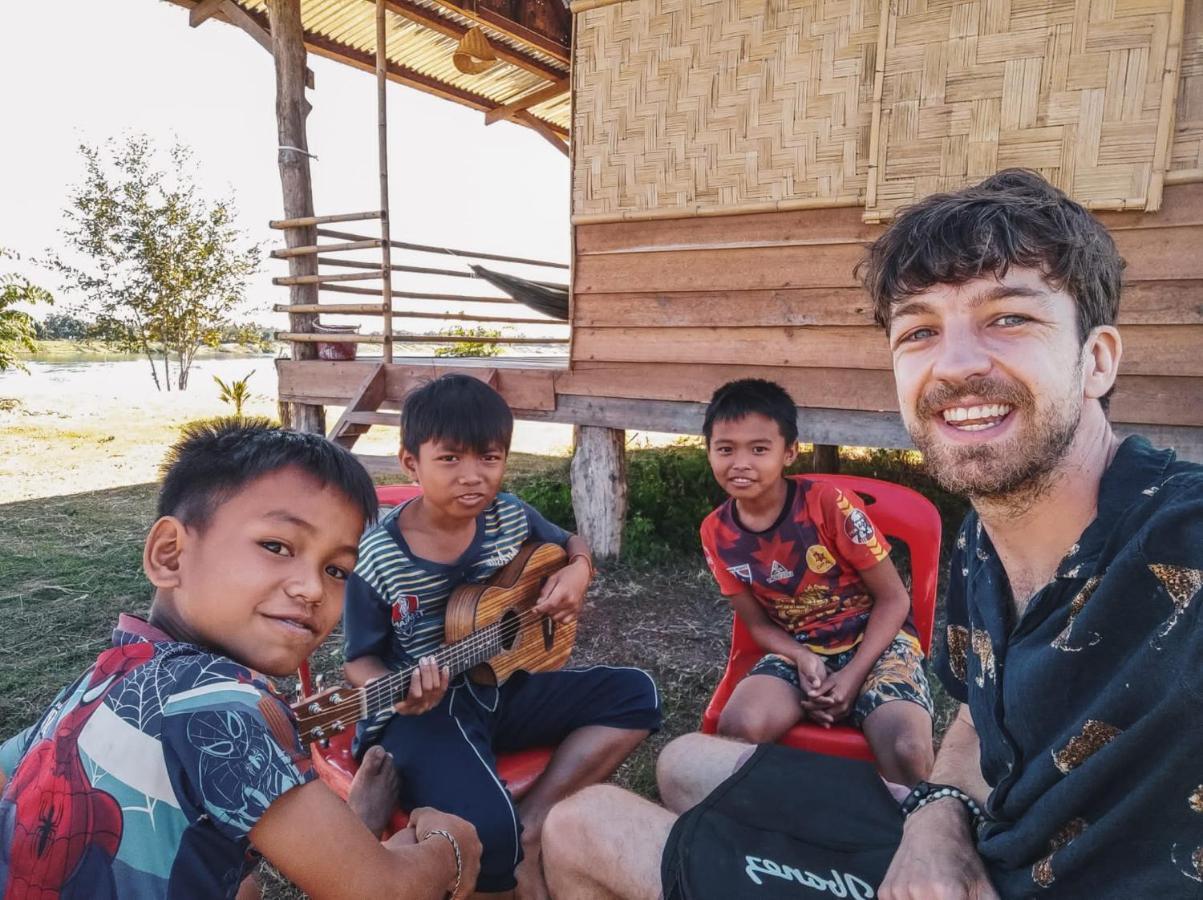 Vera Sunset Homestay Local Experience With Lao Family Muang Không Buitenkant foto