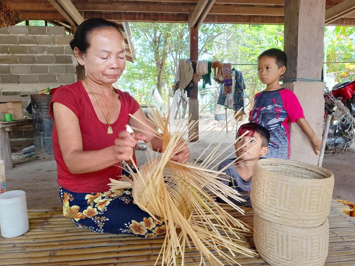 Vera Sunset Homestay Local Experience With Lao Family Muang Không Buitenkant foto